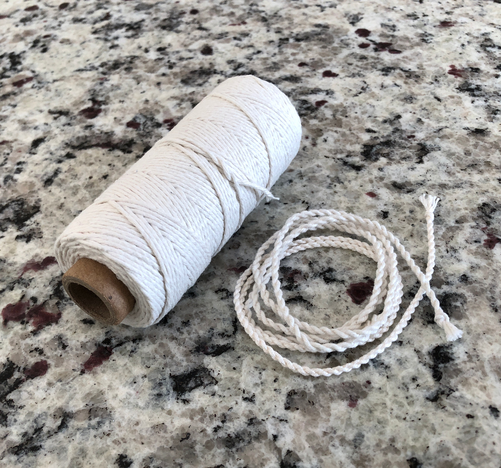 Making a little string rope
